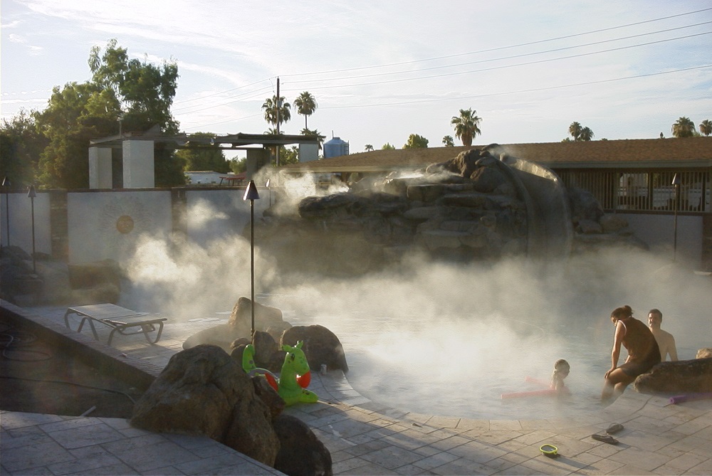 Pool fog effects